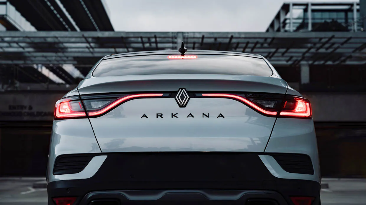 2024 Renault Arkana Esprit Alpine rear angle shot
