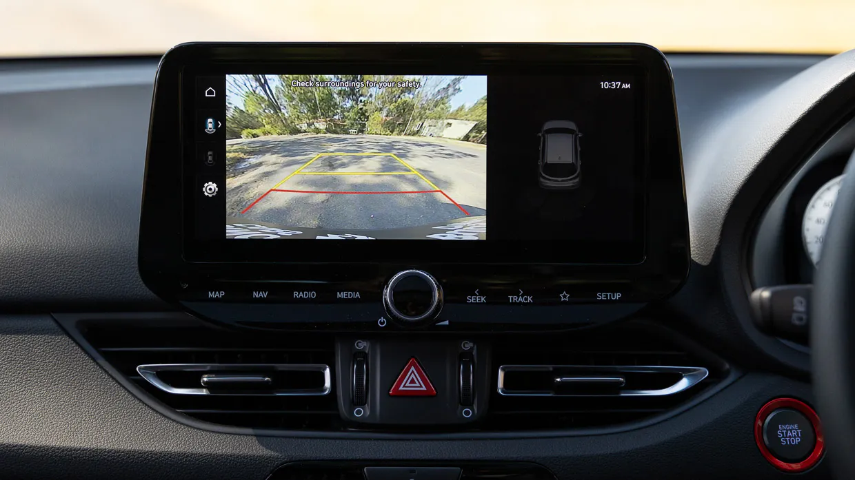 2024 Hyundai i30 N Line interior reversing camera