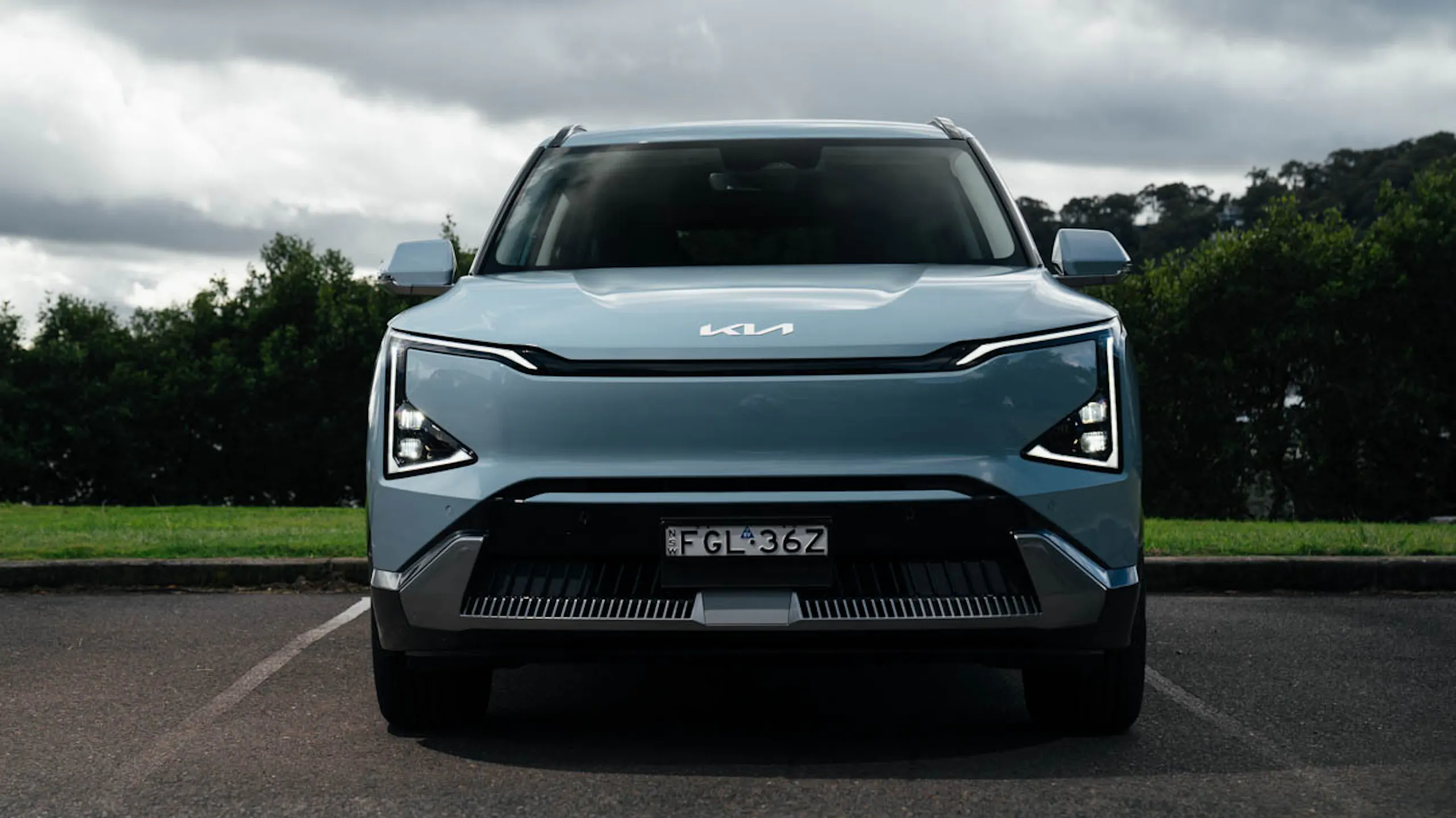 Car news today: Kia lobs pricing for its EV5 electric midsize SUV, Tesla goes all in with new autonomous Robocab, and more – 14 October 2024