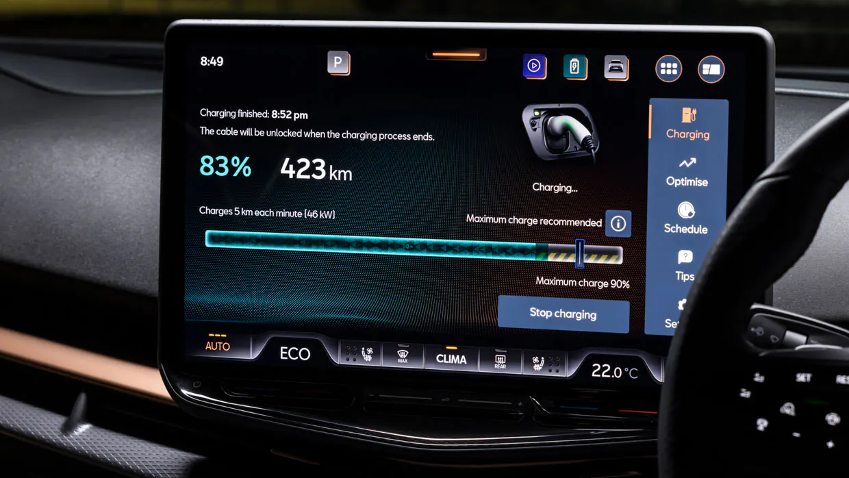 Cupra Tavascan 2025 charging