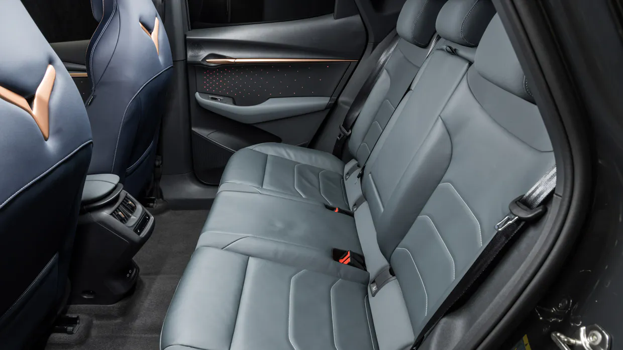 Cupra Tavascan 2025 back seat