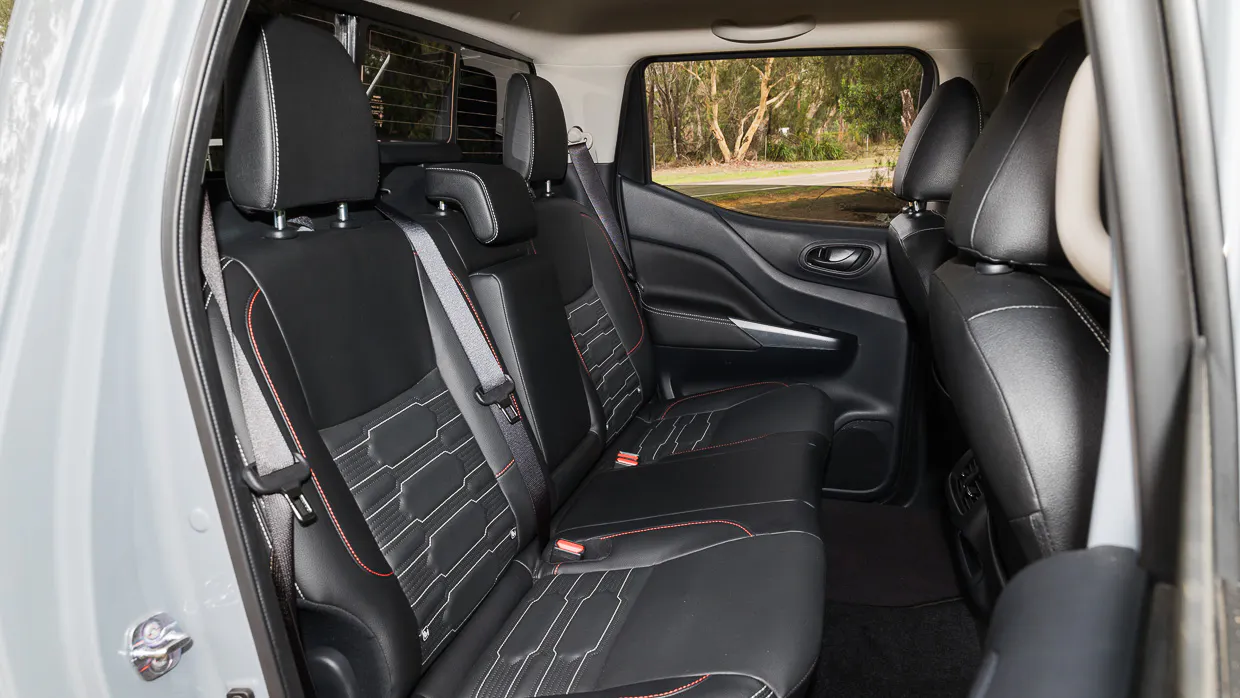 Nissan Navara Pro-4X Warrior 2025 interior back seats