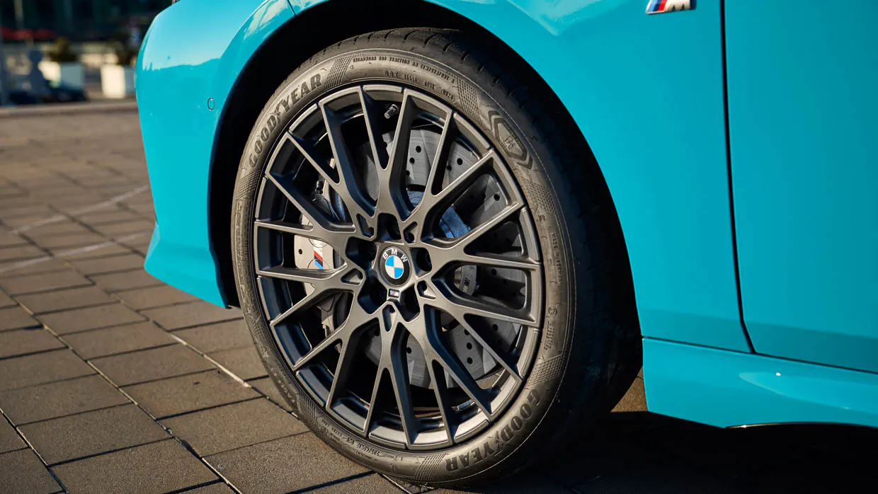 BMW M235 xDrive 2025 wheel