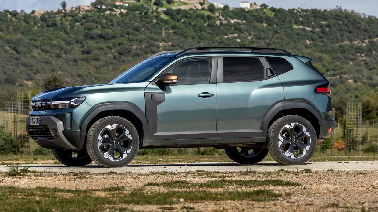 Renault Duster: compact budget SUV better known as a Dacia confirmed at last for Australia Renault Duster: compact budget SUV better known as a Dacia finally confirmed for Australia