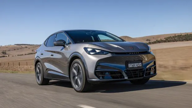 Cupra Tavascan Endurance 2025 driving 3