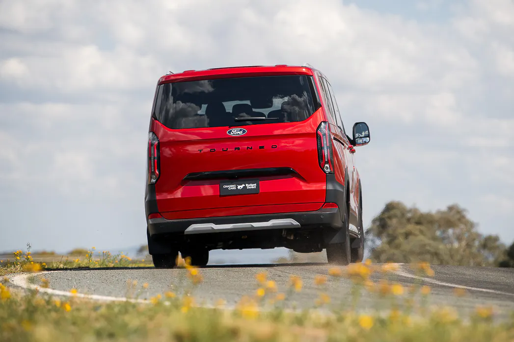 Ford Tourneo Active 2025 rear driving