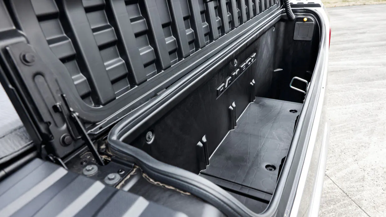 2025 Ram 1500 storage