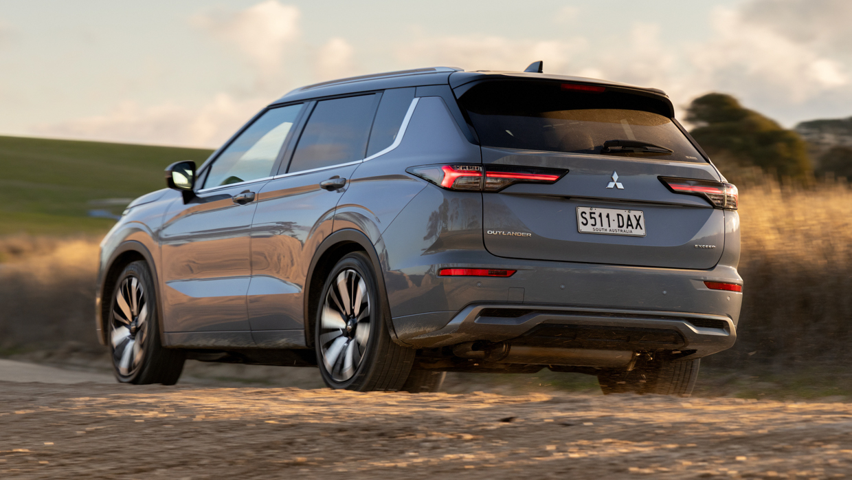 Chinese carmakers plant feet in Australia with four in top-10 brand for the first time: August 2025 new car sales