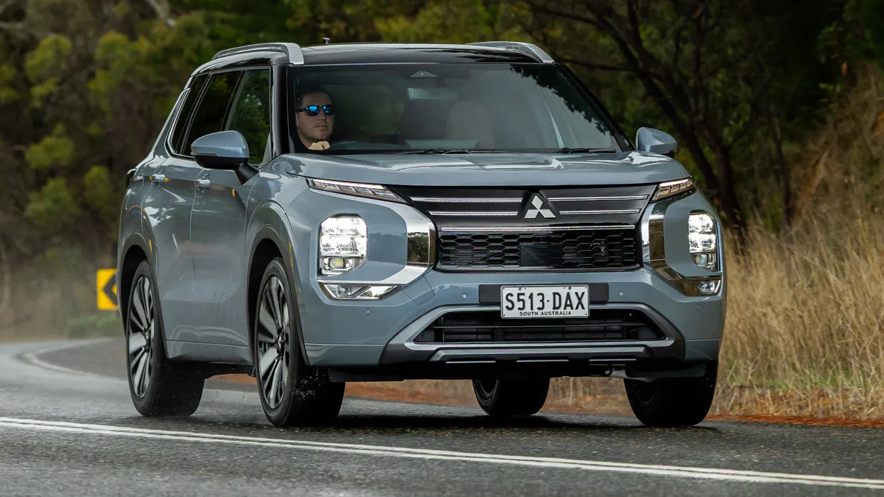 Mitsubishi Outlander Exceed Tourer 2025 review