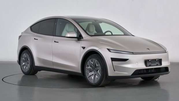 Six-seat, three-row Tesla Model Y L confirmed, under consideration for Australia
