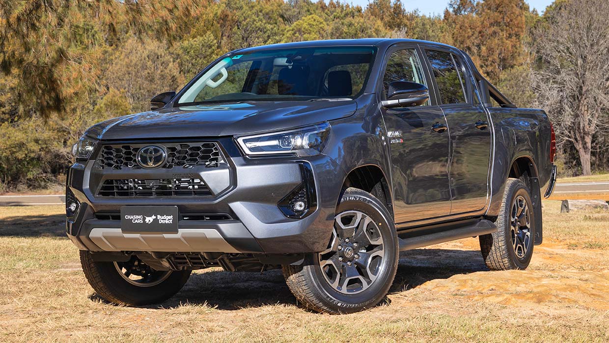 Toyota Hilux SR5 4x4 2025 Review