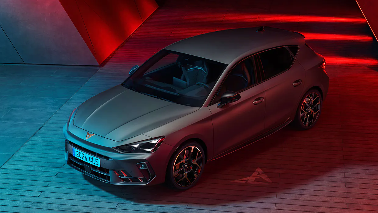 Updated Cupra Leon hatch and Sportstourer arriving in Q4 2025, bringing PHEV power