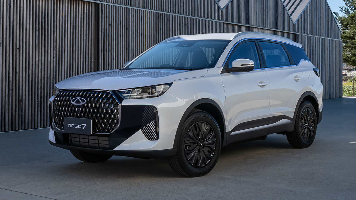 Chery Tiggo 7 updated: Key rival to Toyota RAV4, Hyundai Tucson and MG HS gains new styling but loses 1.6L turbo engine, seven speed DCT and driver knee airbag