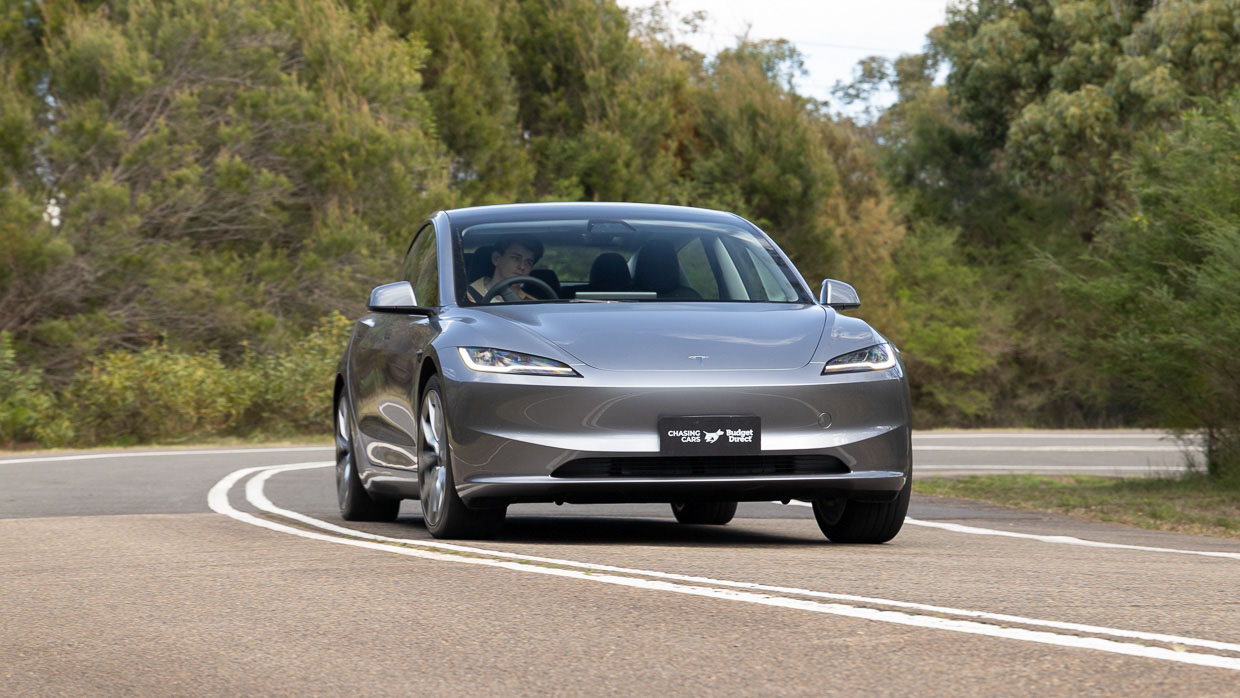 New Tesla Model 3 2026 Long Range RWD drives up to 750km on a single charge, beating BYD Seal and Polestar 2