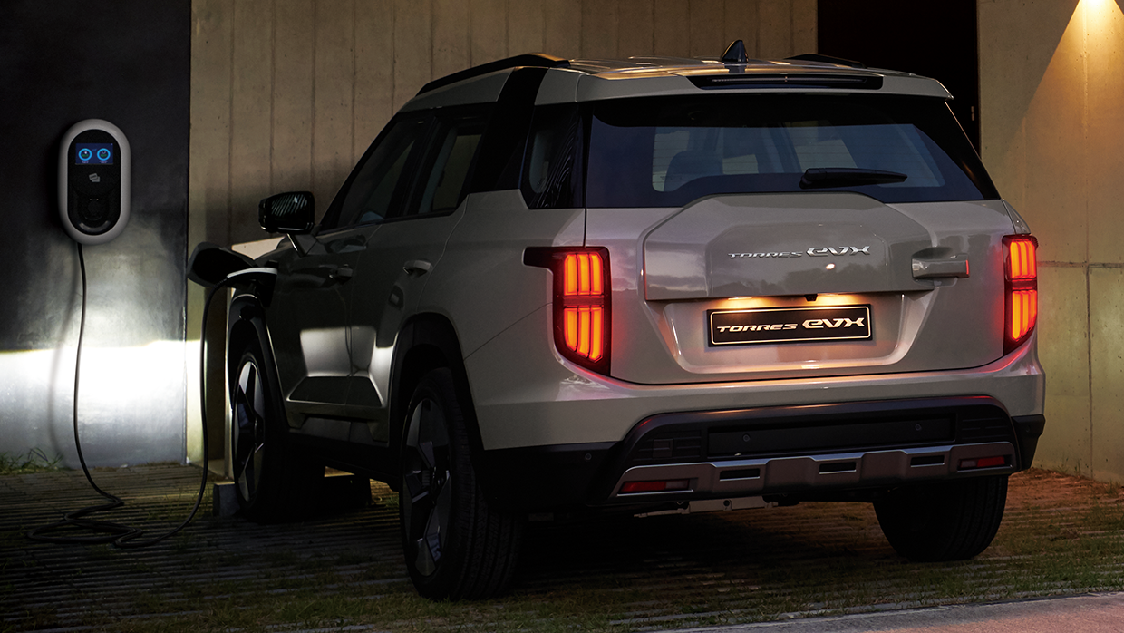 New, boxy Korean midsize electric debuts from $58,000 - and no, it’s not a Hyundai or Kia!