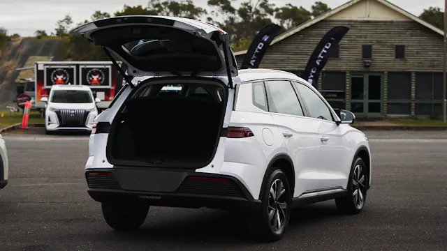 BYD Sealion 5 plug-in hybrid 2026 priced in Australia, undercuts MG HS ...