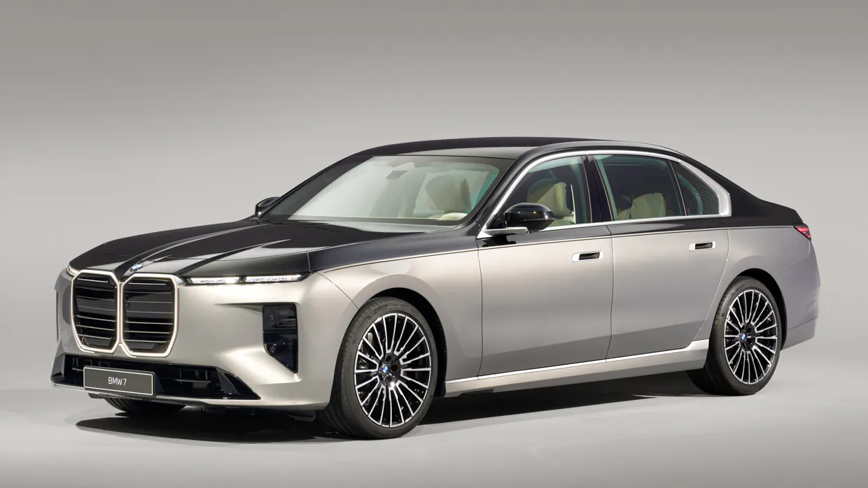 2027 BMW 7 Series LCI revealed: traditional luxe sedan gets limited ‘Neue Klasse’ upgrades