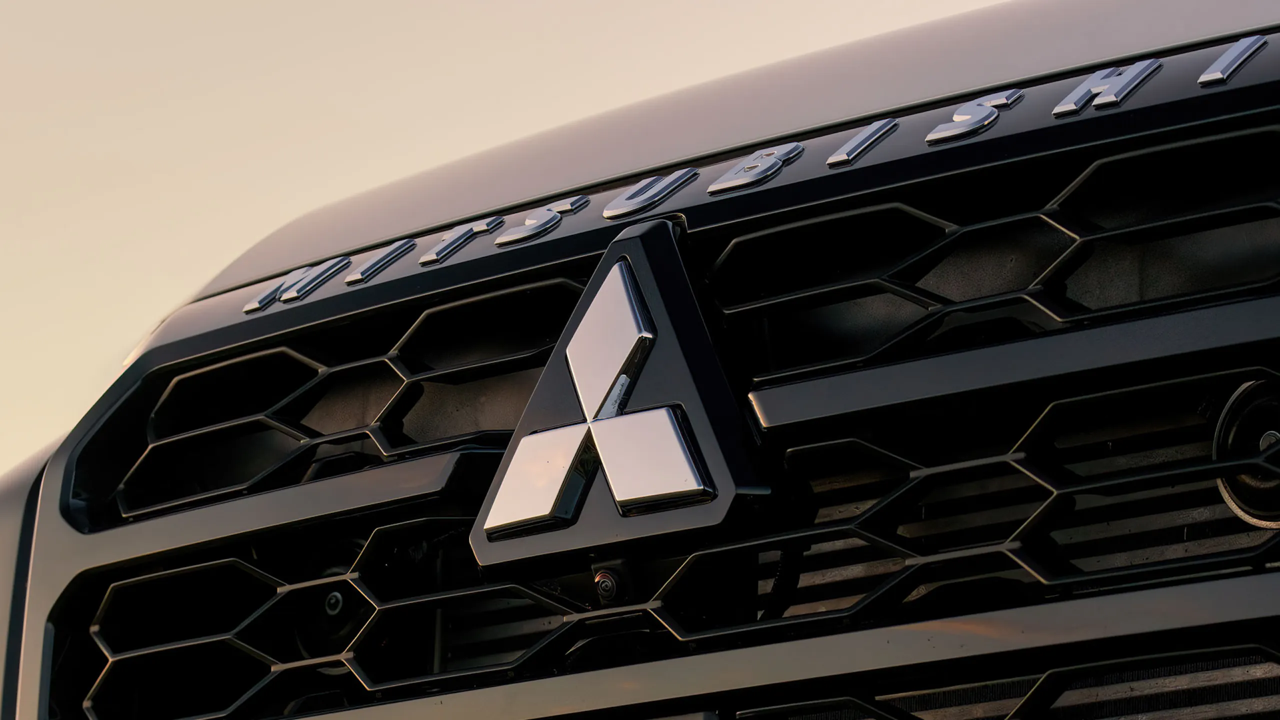 Tougher Mitsubishi Triton with factory GVM upgrade: Ford Ranger Super Duty and Toyota Hilux challenger under study