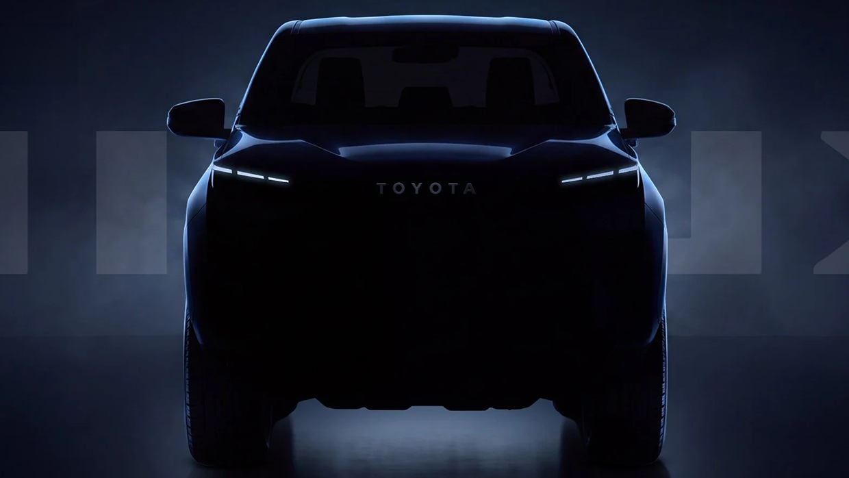 Toyota Hilux 2028: hydrogen ute with 400km range teased amid Dakar shakedown